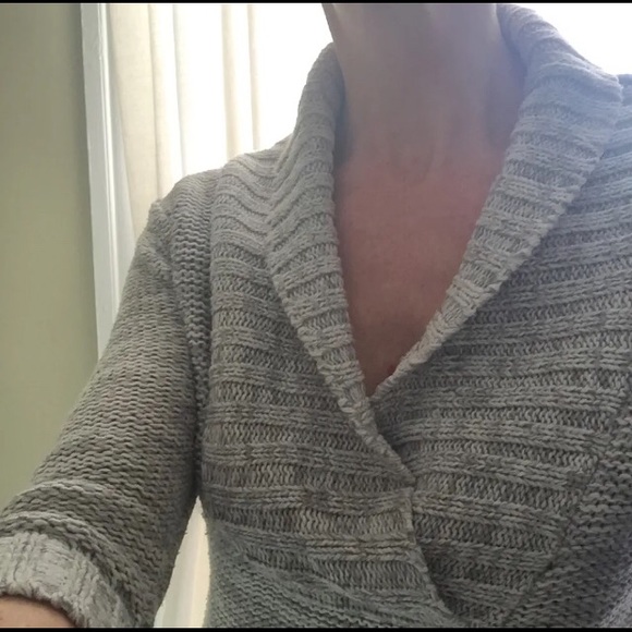 Cowl neck sweater Medium ❄️ - Picture 2 of 3